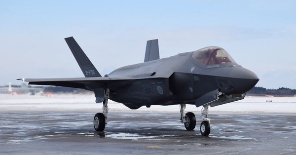 Japanese military finds missing parts of a fighter jet that crashed into the Pacific Japanese military finds missing parts of a fighter jet that crashed into the Pacific