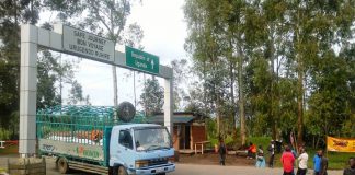 Rwanda opens part of its border with Uganda