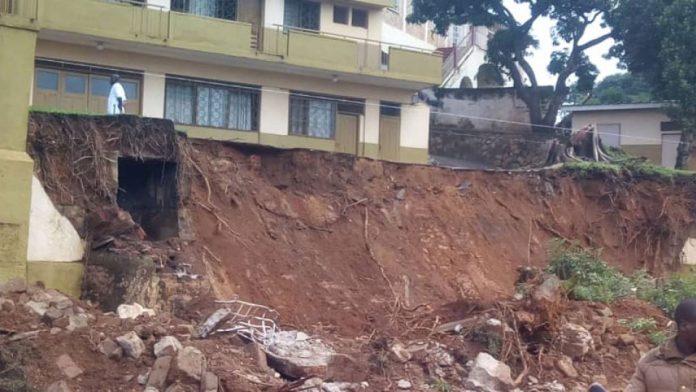 Six Street Kids Killed By A Collapsed Wall Six Street Kids Killed By A Collapsed Wall