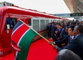 President Uhuru Kenyatta launched the Standard Gauge Railway cargo services from Syokimau to Suswa